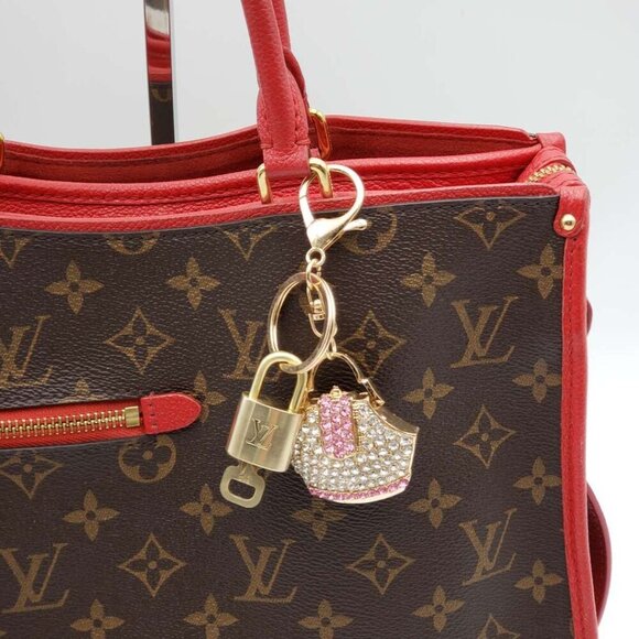 100% Auth Louis Vuitton Lock & Key with unbranded Bagcharm, Keycharm, Keychain - Picture 1 of 8